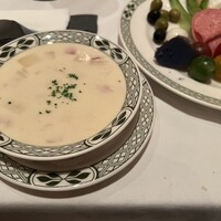 ロウリーズ・ザ・プライムリブ 恵比寿ガーデンプレイス店 -  ロウリーズ・ザ・プライムリブ 恵比寿ガーデンプレイス店 -