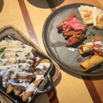 LAS DOS CARAS MODERN MEXICANO Y TACOS - 