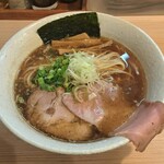 とんぼ庵 - 醤油らぁめん 並  930円