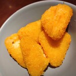 イタリアンバル Avanti - カマンベールチーズフライ
