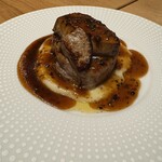 俺のフレンチ・イタリアン 恵比寿 - 牛ヒレとフォアグラのロッシーニ