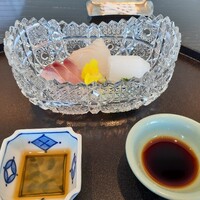 招福樓 東京店 - 造り醤油とスダチ醤油