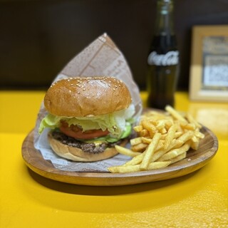 ハンバーガー LOVE ハンバーガーLOVE（2022/12/12発売）