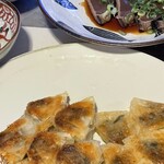 点天 - 軽く油をひき、水を40ml入れ蓋をして5分蒸すと綺麗な焼き色が付く。