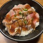 バルデエスパーニャ トロ - ローストビーフ丼