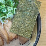 天龍ラーメン - ラーメン　右