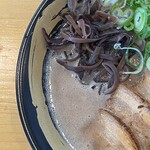 天龍ラーメン - ラーメン　左