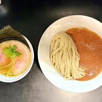 らぁ麺 飛鶏 - 地鶏と貝のつけそば(白醤油)大盛