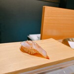 鮨と天ぷら にほんのうみ - カンパチ