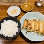 宇都宮みんみん 宿郷店 - 餃子＋ライス