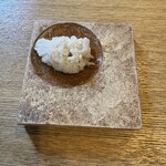 日本料理 みや  - ハモ。シャレた演出で少ない量なのに存在感有り。