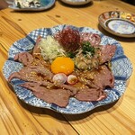 コドマ - 霜降り和牛の炙りユッケ刺し　1,280円