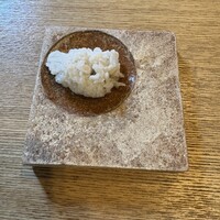 日本料理 みや  - ハモ。シャレた演出で少ない量なのに存在感有り。