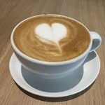 ブルーボトルコーヒー 名古屋栄カフェ - ◇カフェラテ （HOT）　ブレンド　税込690円