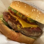 フレッシュネスバーガー サンロード店 - クラシックアボカドチーズバーガー　890円