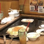 大衆居酒屋 鉄板焼き酒場 だしや 中野店 - 