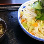 特製ラーメン武蔵丸 - 秋ざるそば