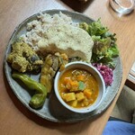 Ryokuyuu Shokudo & SPACE