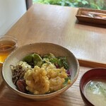 Ryokuyuu Shokudo & SPACE