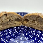 Full Full パンとワイン - 栗とマカダミア 断面