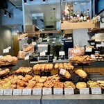 Full Full パンとワイン - 店内1