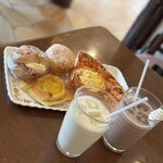 シャンテーコジマ - バナナジュースとアイスココア