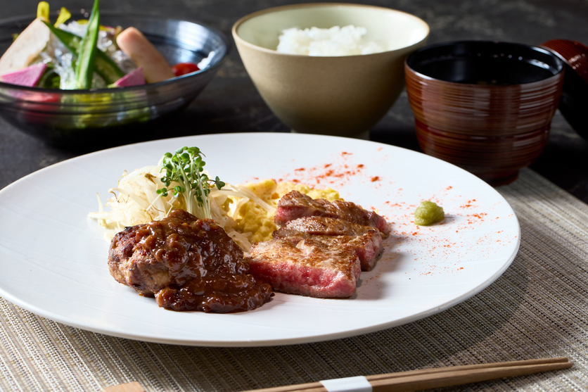 鉄板焼とも彩 tomoiro