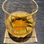 ドーディチ - ウェイティングルームで出された“冷アールグレイ”。立ち上がりからなんか上品さを感じます！