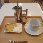 トーコーキッチン - シフォンケーキ　ホットコーヒー