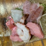 お食事処水仙 - 『刺し盛り（小）』2,200円