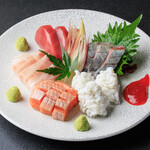 駅前酒場 御蔵 - 料理写真:鮮魚のお造り