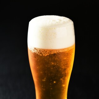 自慢の料理と一緒に楽しめるドリンクを多彩に取り揃え