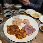 炭火焼肉ホルモンさわいし - 