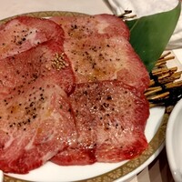 馬車道 de 焼肉 DOURAKU CORRIDA 北仲ブリック＆ホワイト店 - 