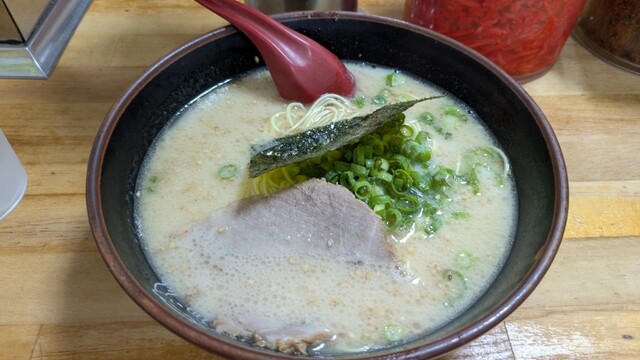 Hakata Ramen Nagahama Ya Ueno Ten photo 2