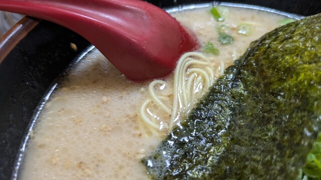 Hakata Ramen Nagahama Ya Ueno Ten photo 3