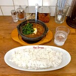 ホットスプーン - 肉2倍牛すじ煮込みカレー、ほうれん草トッピング、ごはん特盛り