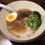 博多ラーメン 極麺うまか - 黒うまラーメン