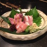 炭火焼鳥 権兵衛 四ツ橋店 - とり肉のお造り盛り合わせ