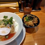 麺家 たけ田 - 蜆とサザエの炊込み貝飯