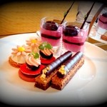 Four Seasons Hotel Hong Kong  - 結構カワイイ☺