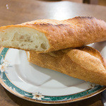 イスズベーカリー - ５－２）バゲットの断面