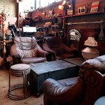 チンチンブルワリー - 愛犬同伴可能な店内席(ソファ席）