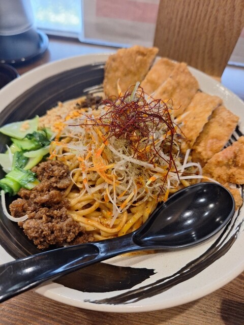 赤い鯨 四川担々麺 赤い鯨 (赤坂) 最新のレストランの口コミ(2025年