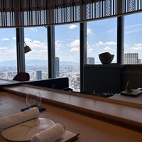 鮨 ラビス 大阪 ヤニック・アレノ - 