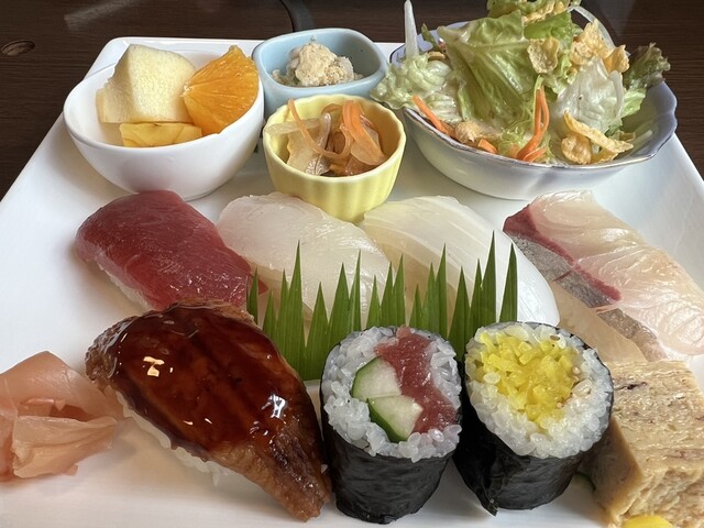 Gyoan Sushi Waka Sohon Ten