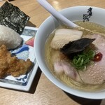 煮干しのビリー - 今日の昼ごはん