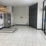 煮干しのビリー - 新しい待機場所は、こちら！涼しい❗️