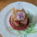 Patisserie Richroma - ゴロゴロ桃と紅茶のケーキ