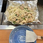 ふくや - ✅ミニセット(お好み焼き＋焼きそば)¥780
      ✅ホルモンもやしポン酢¥680
      ✅エビマヨネーズ¥600
      　※キャッシオンリー
      
      単品でも激安❣️
      ※お好み焼き¥580
      ※焼きそば¥580